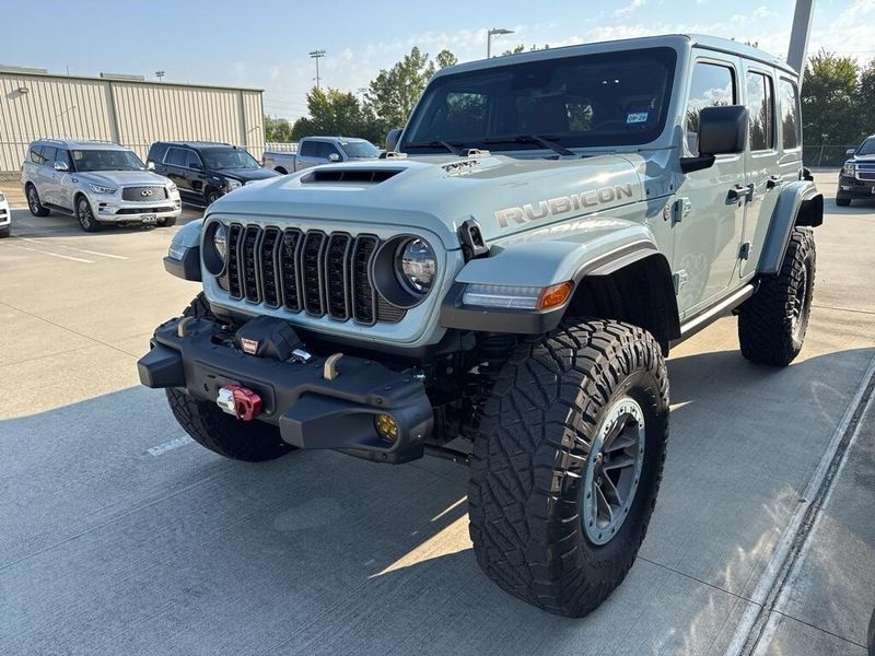 2024 Jeep Wrangler Rubicon 392 photo 2