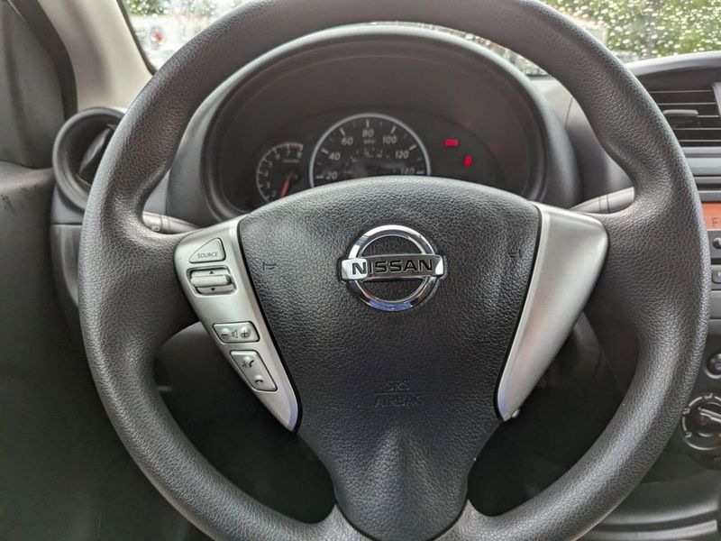 2016 Nissan Versa SImage 12