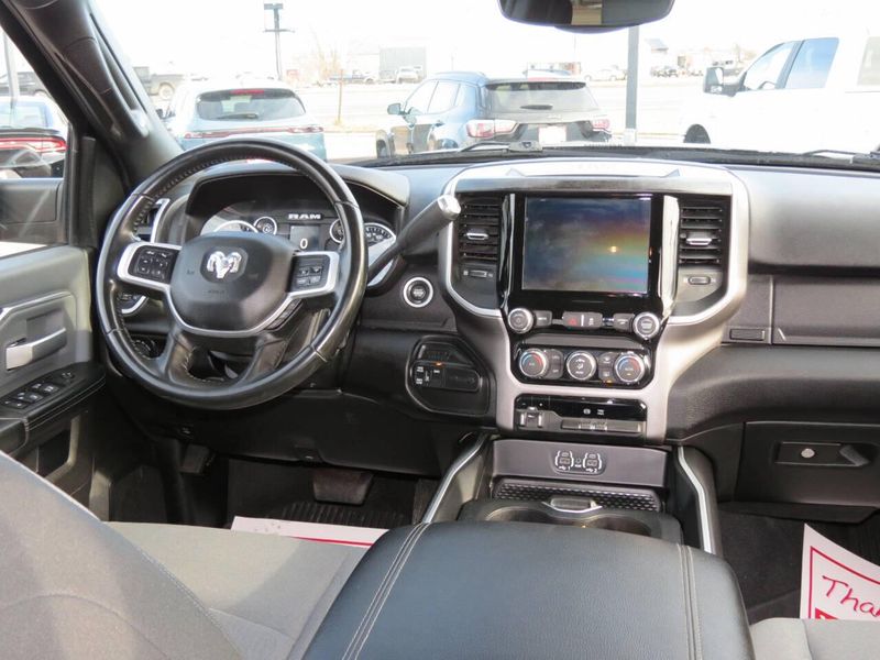 Used 2022 RAM 3500 Big Horn 4x4 4dr Crew Cab 6.3 ft. SB SRW PickupImage 14