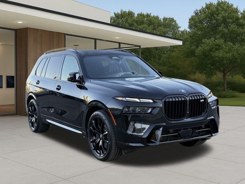 Used 2025 BMW X7 M60iImage 5