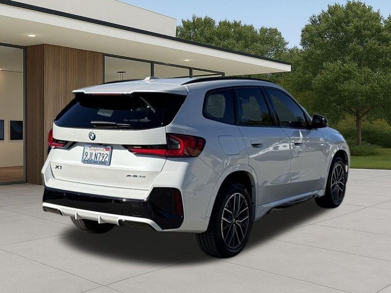Used 2023 BMW X1 xDrive28iImage 7