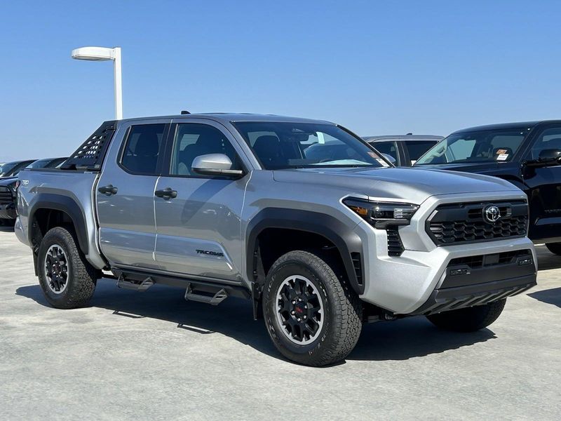 2024 Toyota Tacoma TRD Off RoadImage 2