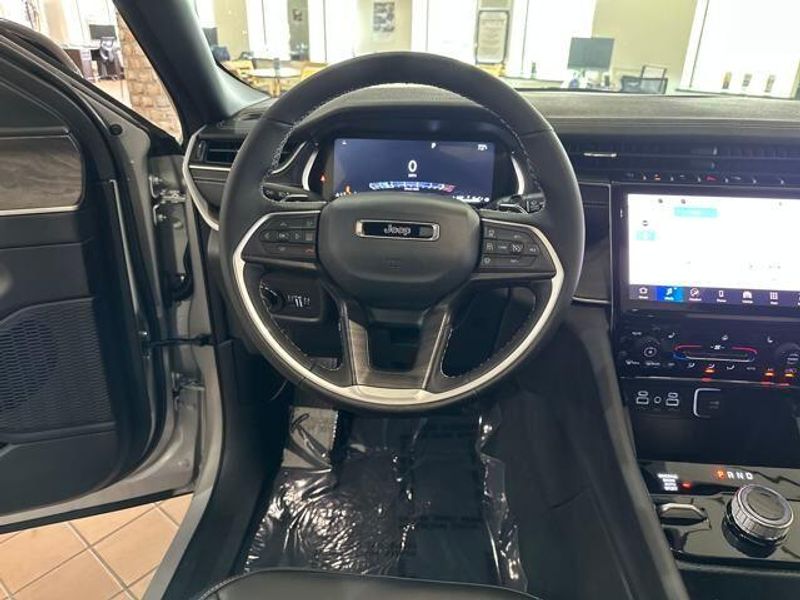 2025 Jeep Grand Cherokee Limited 4x4