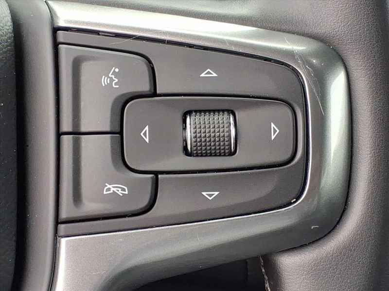 Used 2024 Chevrolet Tahoe LTImage 21