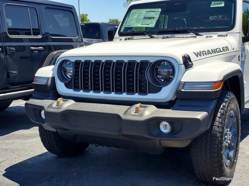 New 2026 Jeep Wrangler 4-door 85th Anniversary Edition