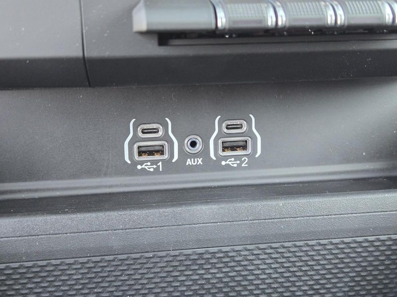 New 2026 RAM 1500 Big Horn Crew Cab 4x2 5'7' Box
