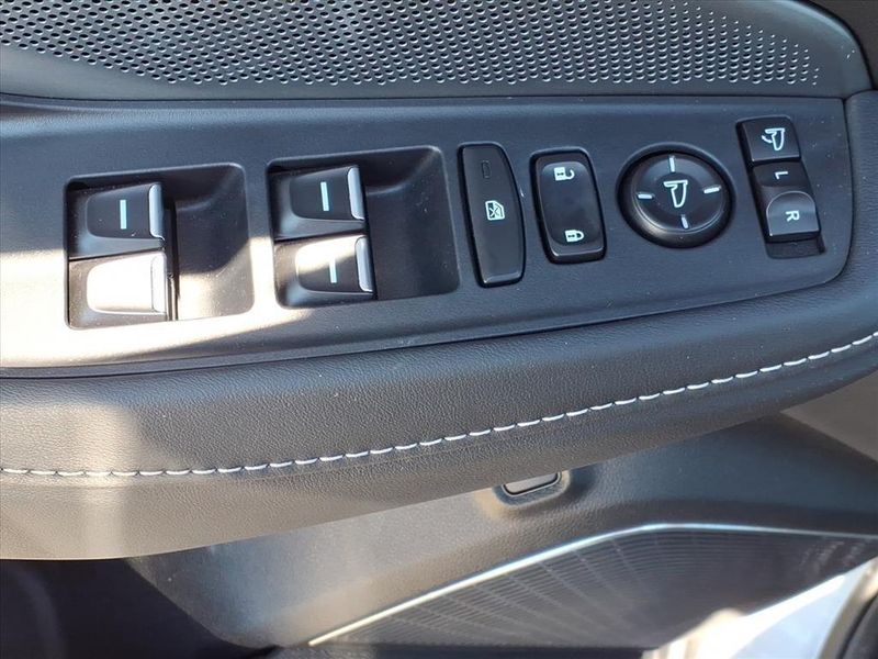 Used 2025 Acura MDX Technology PackageImage 20