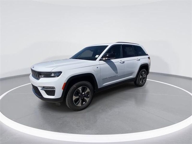 2024 Jeep Grand Cherokee 4xeImage 4