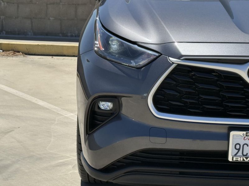 Used 2022 Toyota Highlander XLEImage 7