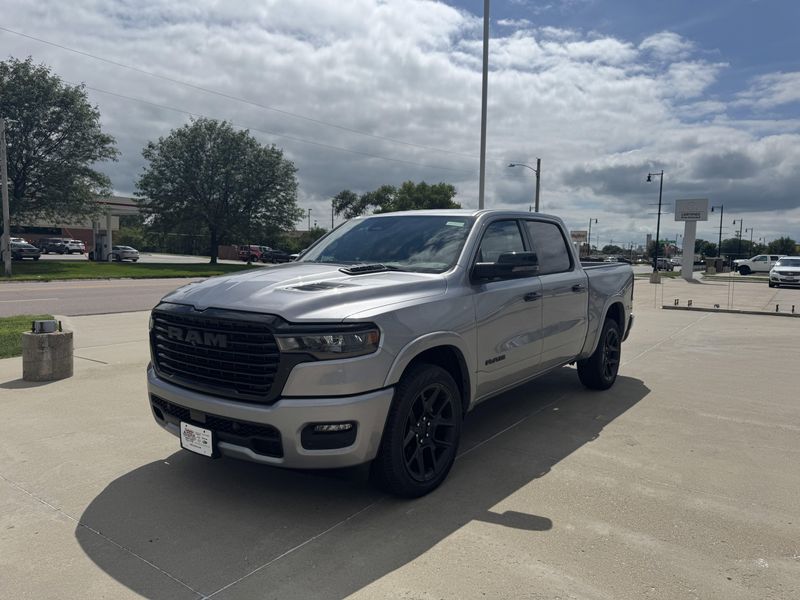 New 2025 RAM 1500 LaramieImage 4
