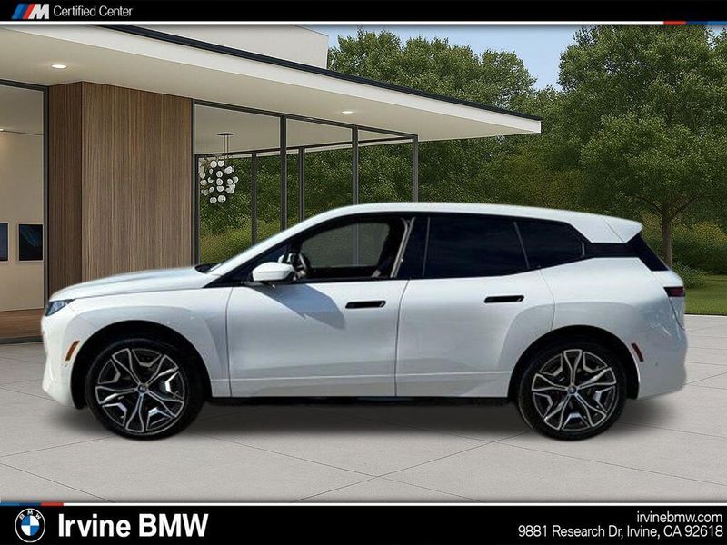 Used 2026 BMW iX xDrive60Image 13
