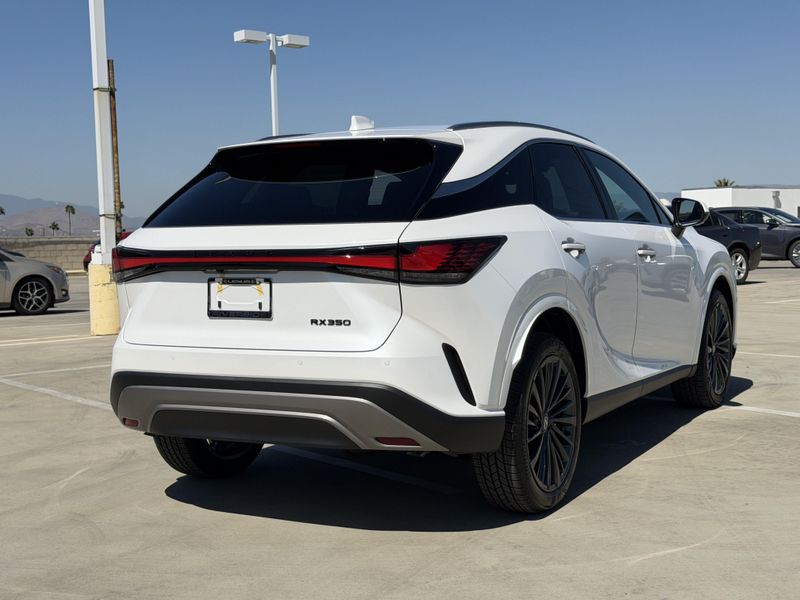 New 2026 Lexus RX 350 CP,DK,FZ,GN,KG,NW,PB,PJ,PM,2T,3J,87Image 10