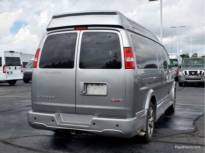 2022 GMC Savana Cargo Image 12