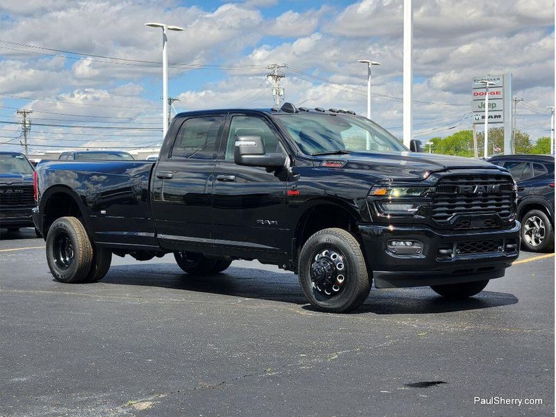 New 2026 RAM 3500 Big Horn Crew Cab 4x4 8' Box