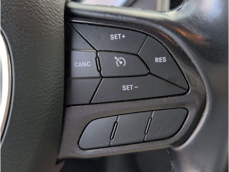 Used 2023 Dodge Charger GTImage 21