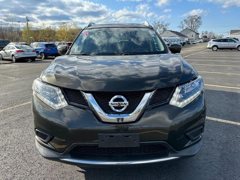2016 Nissan Rogue SVImage 11