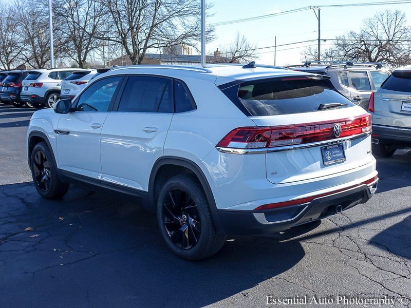 2025 Volkswagen Atlas Cross Sport SE Technology photo 4