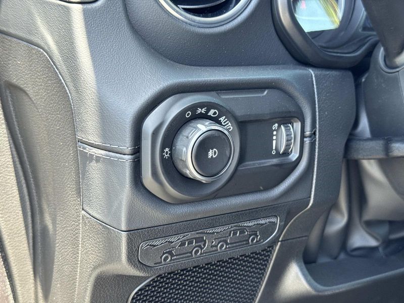 New 2026 Jeep Wrangler 4-door Sahara