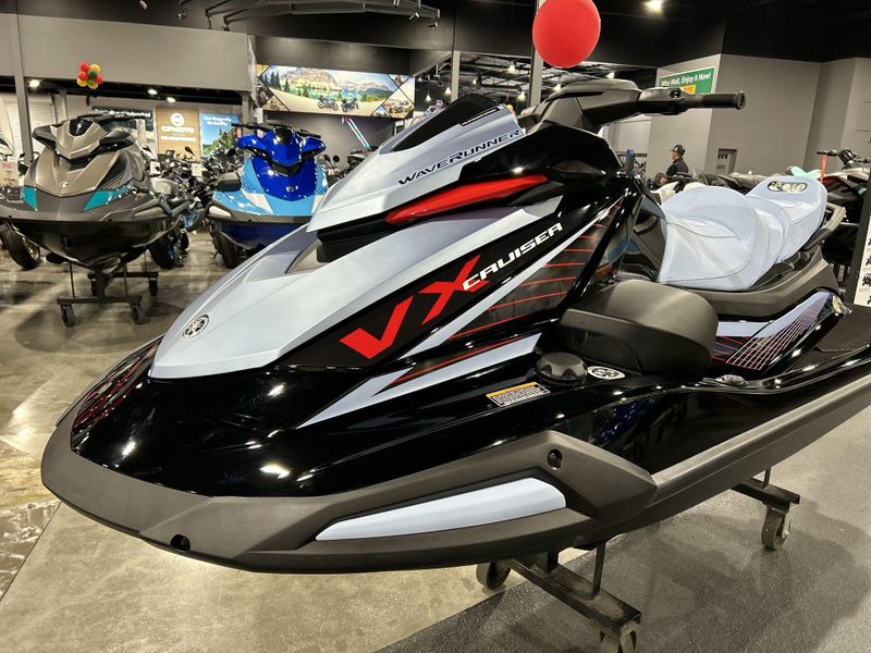 2025 Yamaha VX CRUISER W&sol;AUDIO  in a BLACK/ICE BLUE exterior color. Del Amo Motorsports of Redondo Beach (424) 390-7811 delamomotorsports.com 