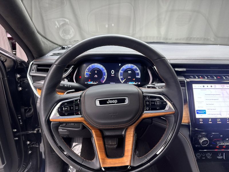 2024 Jeep Grand Cherokee Summit ReserveImage 9