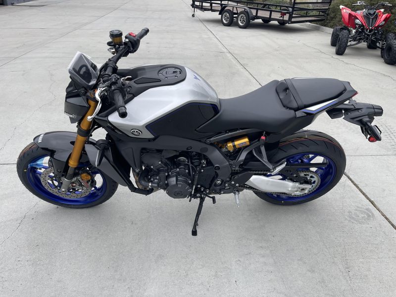 2025 Yamaha MT-09 SP Image 3