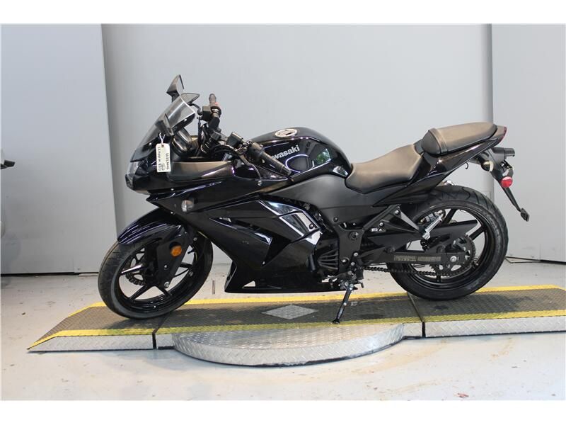 Used 2011 Kawasaki NINJA 250 Image 7