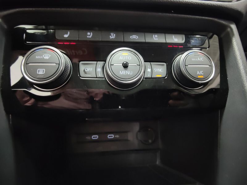 Used 2024 Volkswagen Taos SEL AWD w/Sunroof/NavImage 26