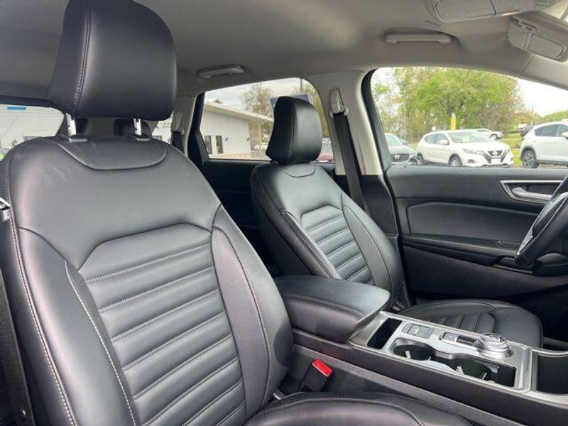 2024 Ford Edge SELImage 23