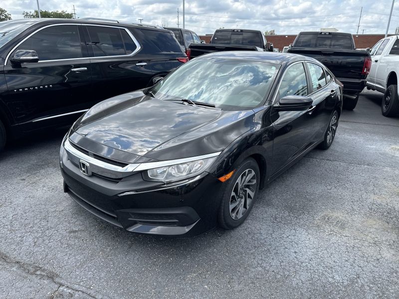 Used 2017 Honda Civic EXImage 1