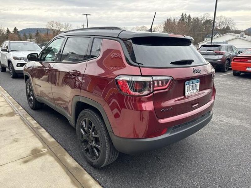 2022 Jeep Compass North Edition Latitude photo 4