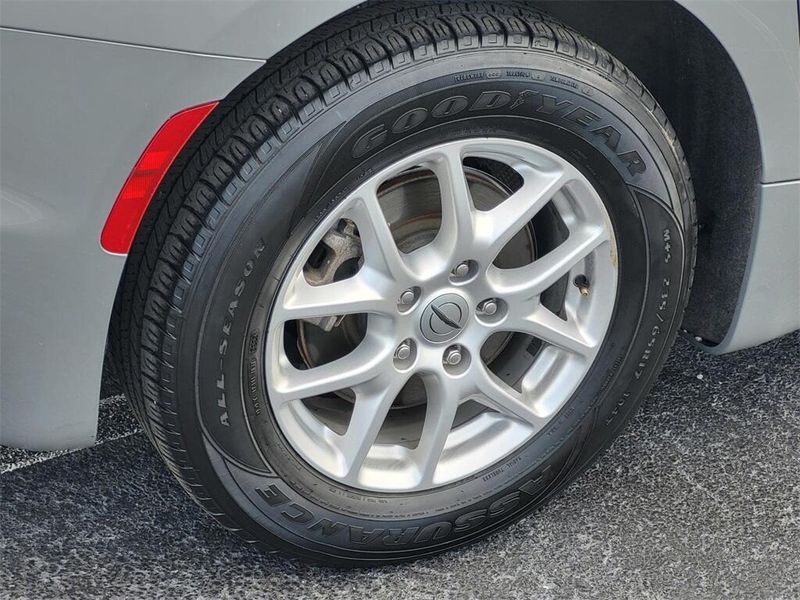 2022 Chrysler Pacifica Touring LImage 7