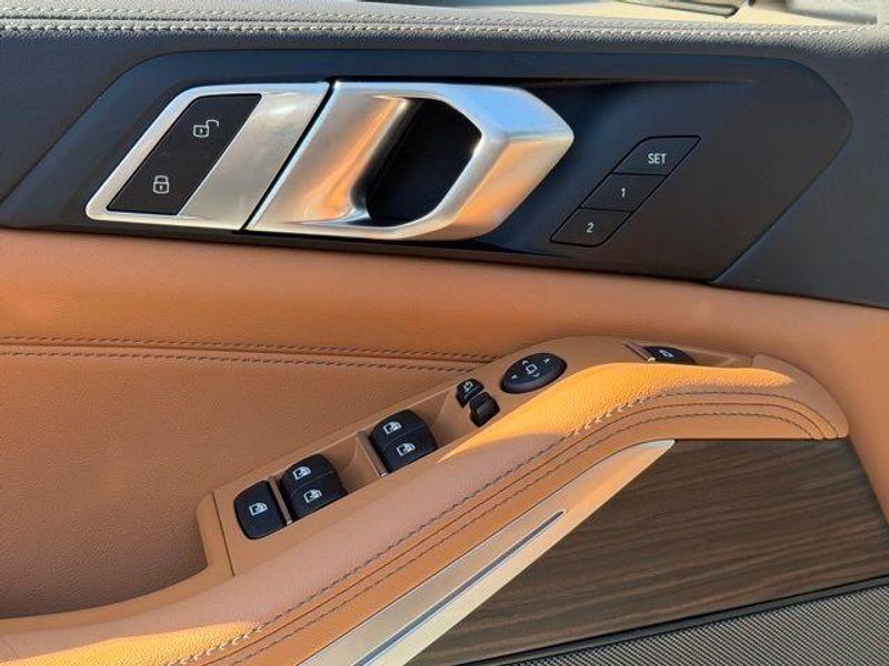 New 2026 BMW X5 xDrive40iImage 13