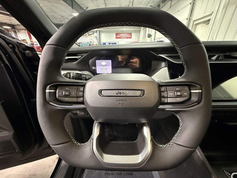 New 2026 Jeep Cherokee Limited 4x4Image 30