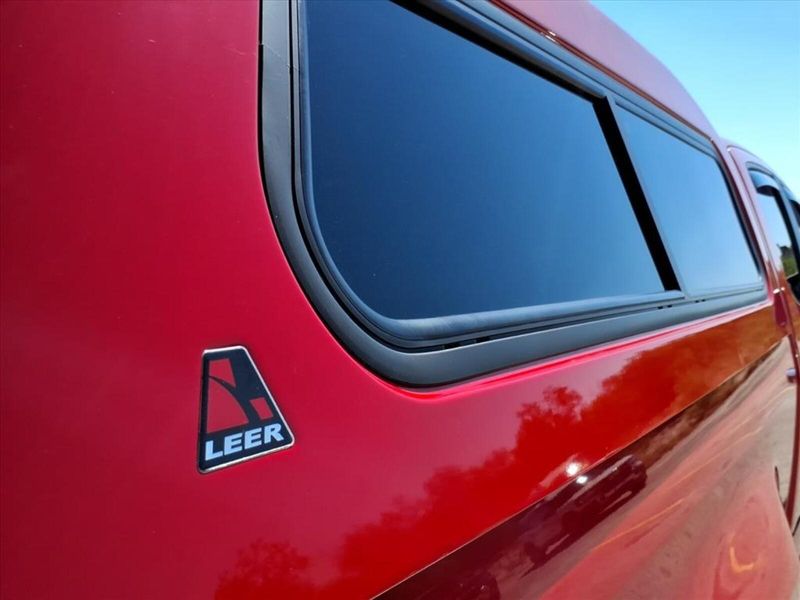 2015 Chevrolet Colorado LT photo 14