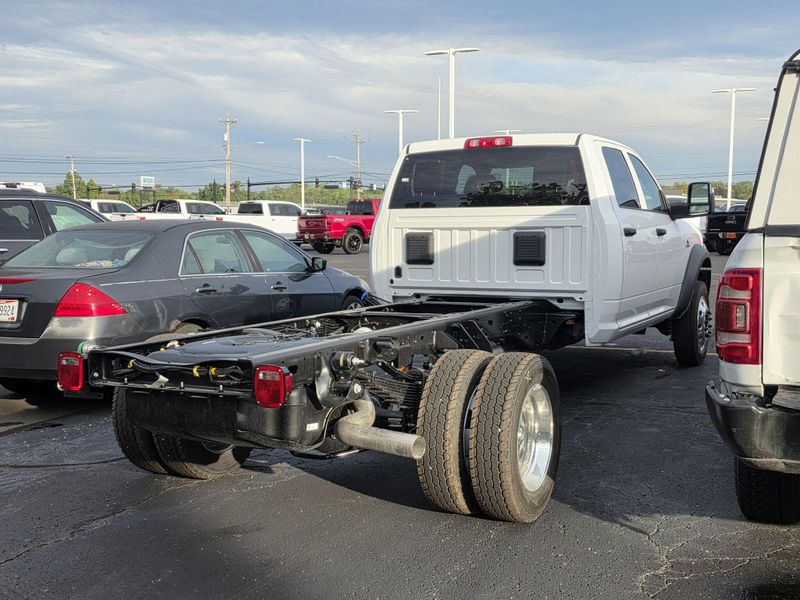 New 2027 RAM 5500 Tradesman Chassis Crew Cab 4x4 84' Ca