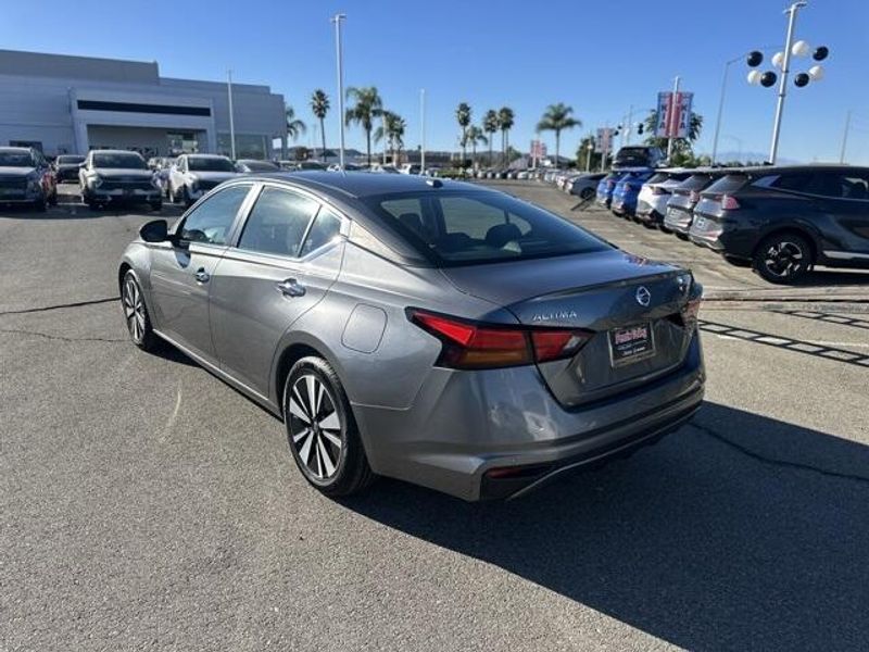 Used 2022 Nissan Altima 2.5 SVImage 3