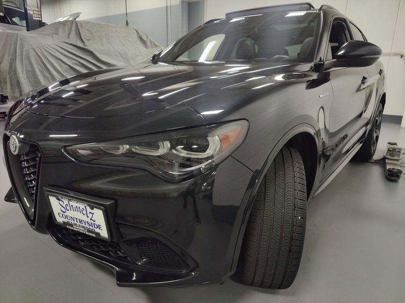 2024 Alfa Romeo Stelvio Veloce AWD w/Activ AsstImage 15