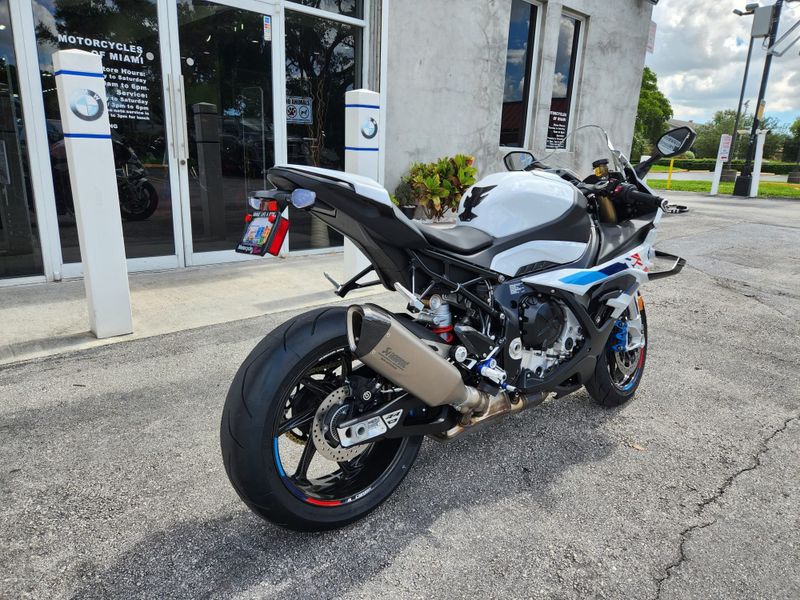 2024 BMW S 1000 RR Image 14