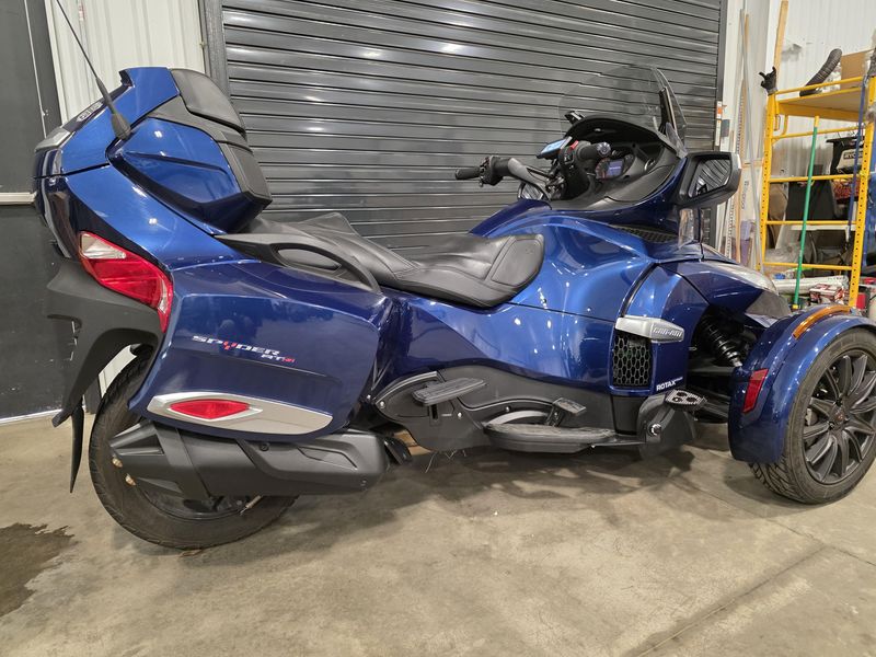 Used 2017 Can-Am Spyder RT Base 