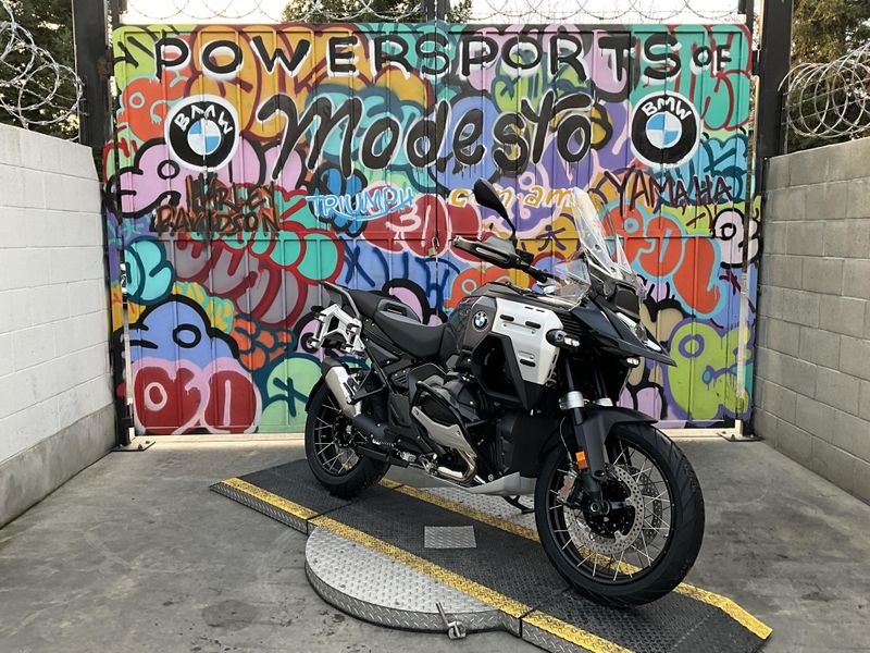 New 2026 BMW R 1300 GS Adventure Image 4