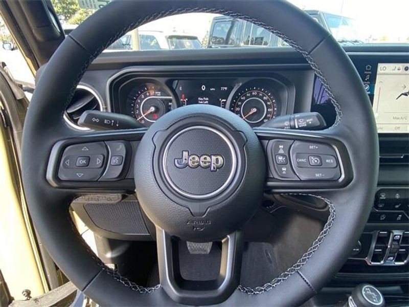 2025 Jeep Gladiator Big Bear 4x4Image 17