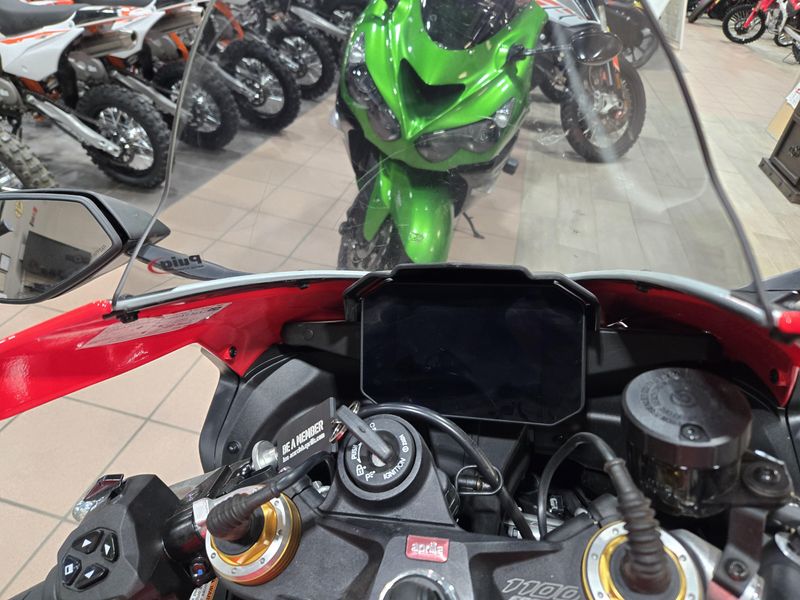 USED 2024 APRILIA RSV4 1100 Image 21