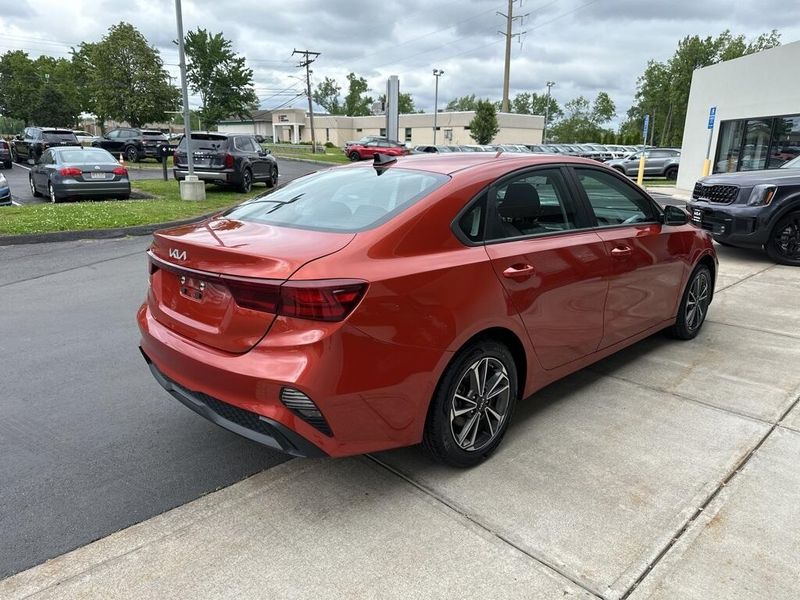 2023 Kia Forte LXSImage 5