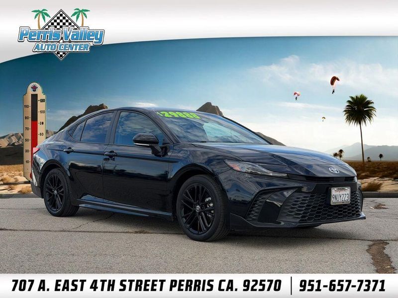 Used 2025 Toyota Camry SEImage 1