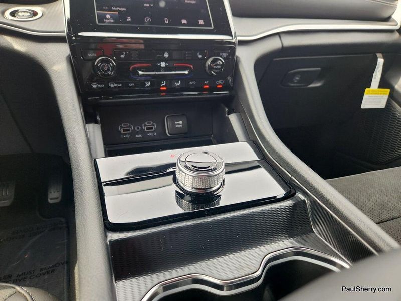 2025 Jeep Grand Cherokee L Altitude X 4x4Image 47