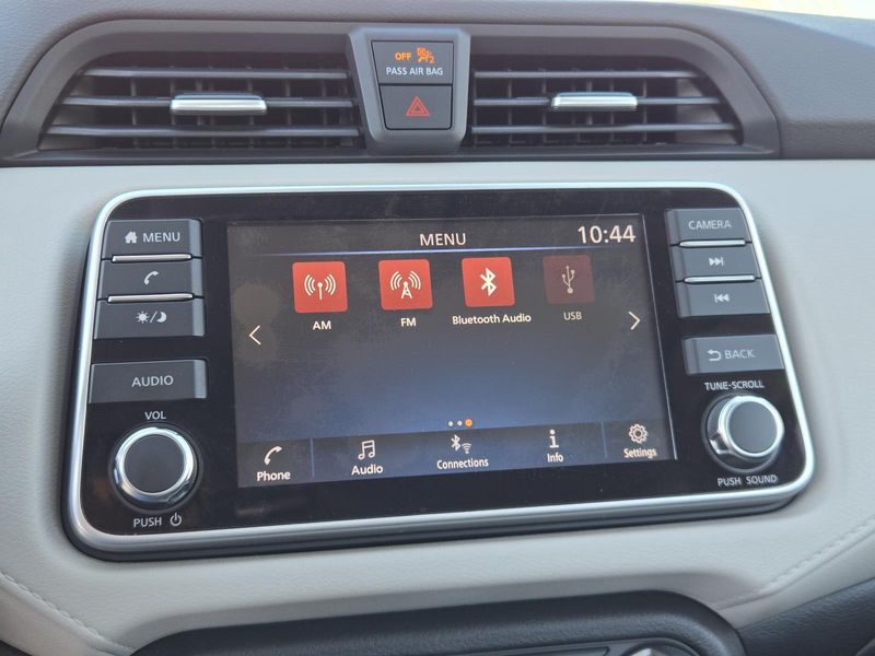 Used 2022 Nissan Versa SV CVT