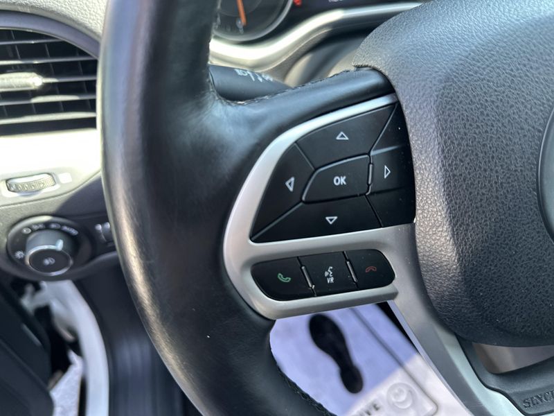 2018 Jeep Cherokee Trailhawk photo 22