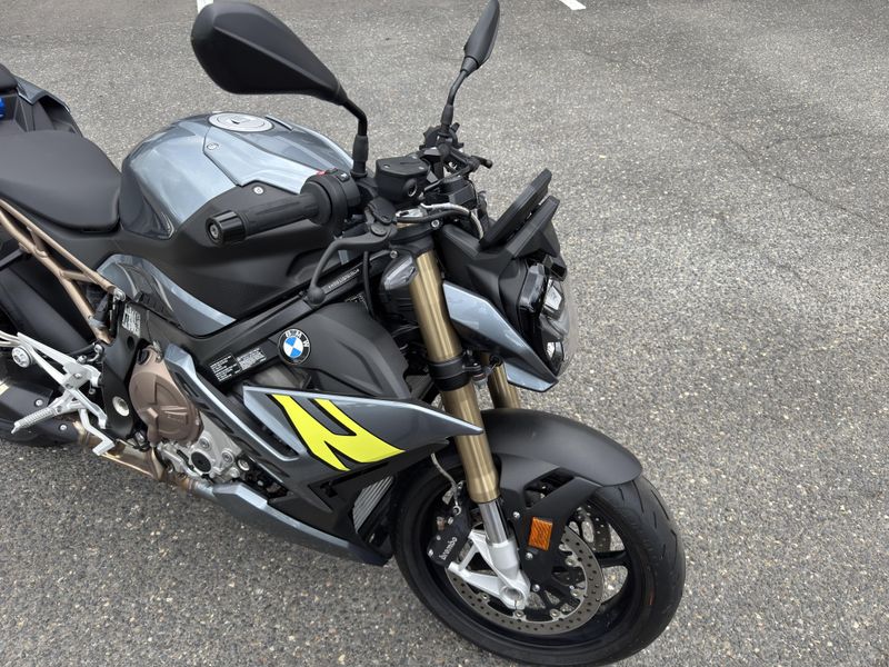 2023 BMW S 1000 R 