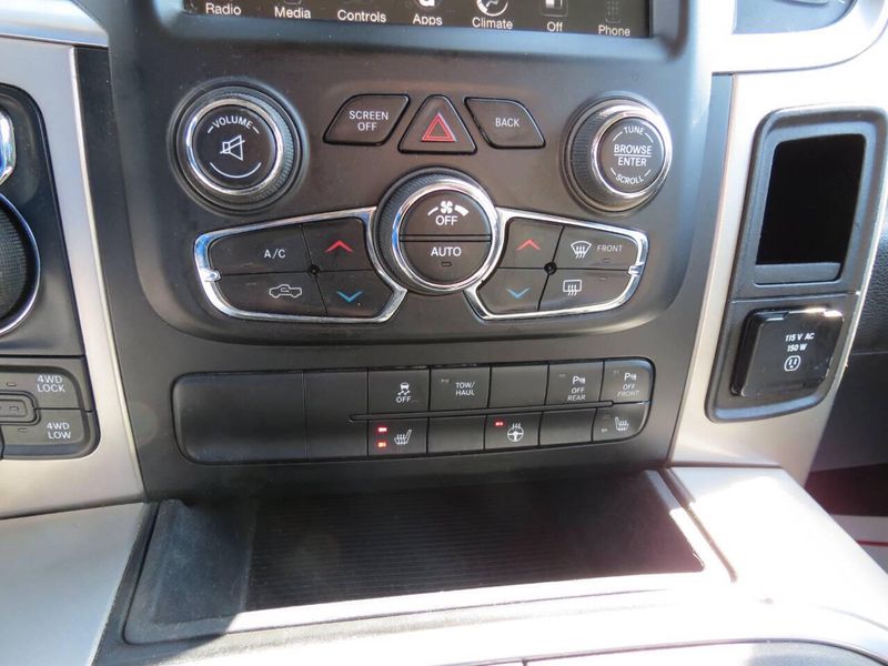 Used 2017 RAM 1500 SLT 4x4 4dr Crew Cab 5.5 ft. SB PickupImage 20