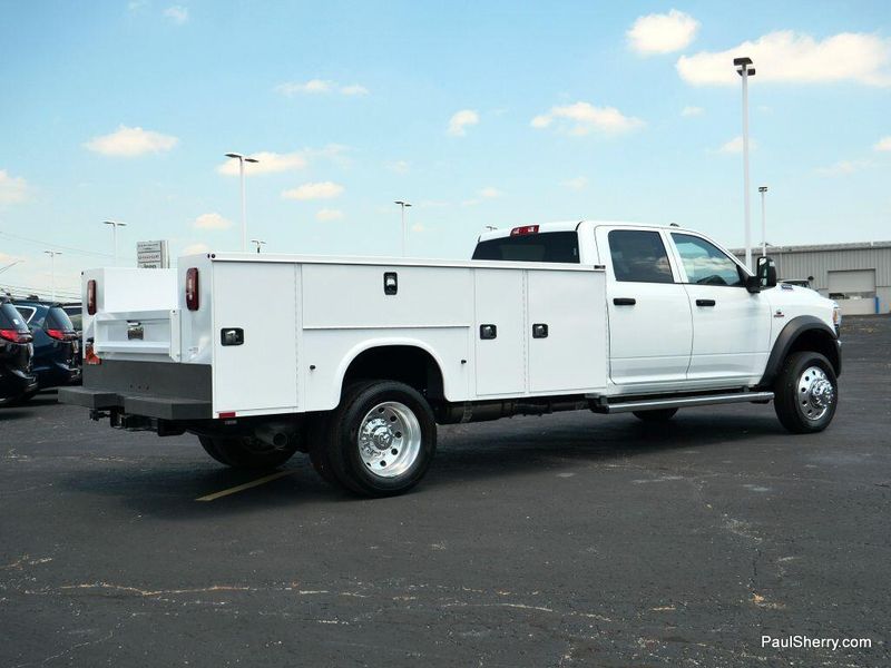 New 2024 RAM 5500 Tradesman Chassis Crew Cab 4x4 84